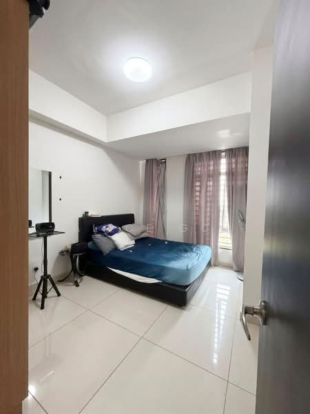 Service Residence for Sale at D'Inspire Residence (Inspira Bestari) - Alice Goh - Bedroom - PropertyGuru.com.my