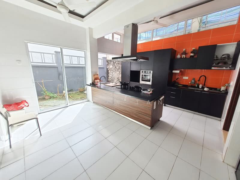 Semi-Detached House for Sale in Taman Equine (Seri Kembangan) - Jason Tan - Kitchen - PropertyGuru.com.my