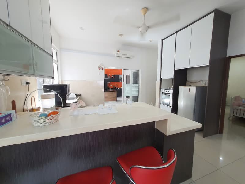 Semi-Detached House for Sale in Taman Equine (Seri Kembangan) - Jason Tan - Kitchen - PropertyGuru.com.my