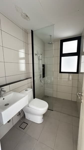 Service Residence for Sale at Duta Park Residences - Charles Ting - Bathroom - PropertyGuru.com.my