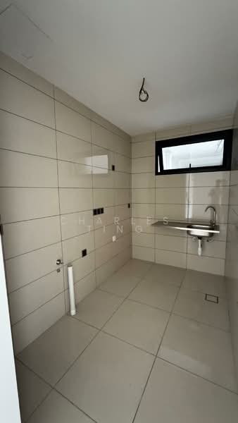 Service Residence for Sale at Duta Park Residences - Charles Ting - Kitchen - PropertyGuru.com.my