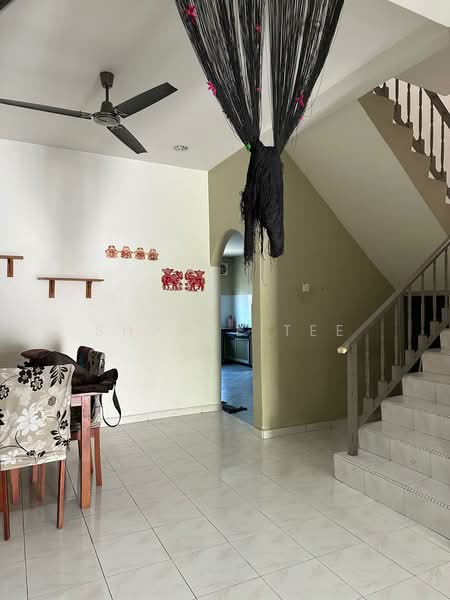 2-storey Terraced House for Sale in Taman Sri Kluang (Kluang) - Shanel Tee - Living Room - PropertyGuru.com.my