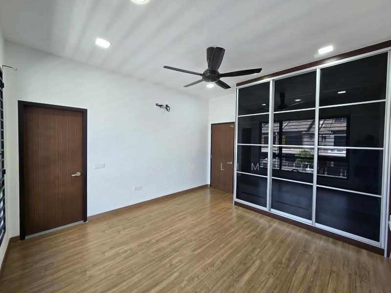 2-storey Terraced House for Rent in Klang (Selangor) - Alvin Lim - Bedroom - PropertyGuru.com.my