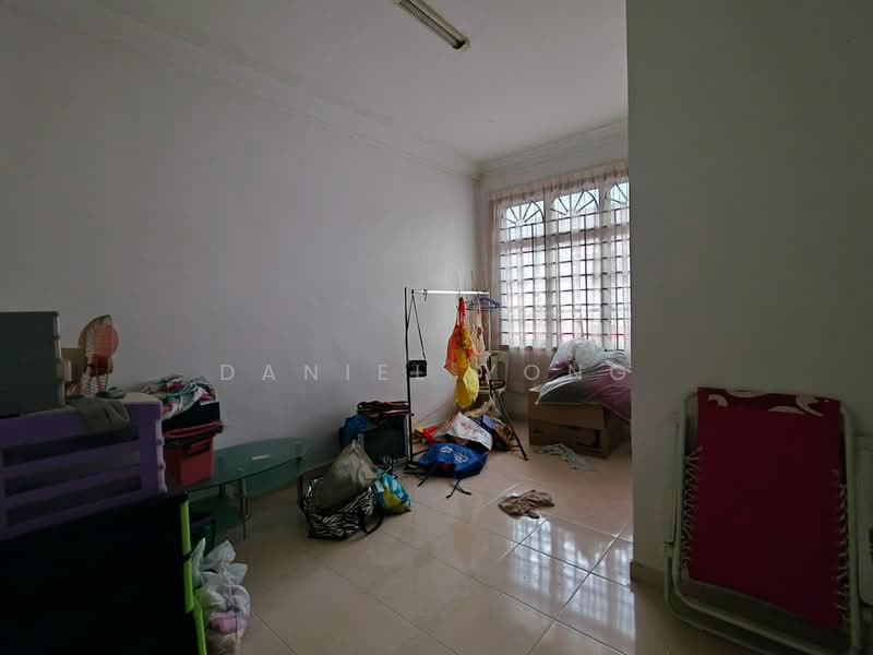 2-storey Terraced House for Sale in Taman Puteri Wangsa (Ulu Tiram) - Daniel Yong - Living Room - PropertyGuru.com.my