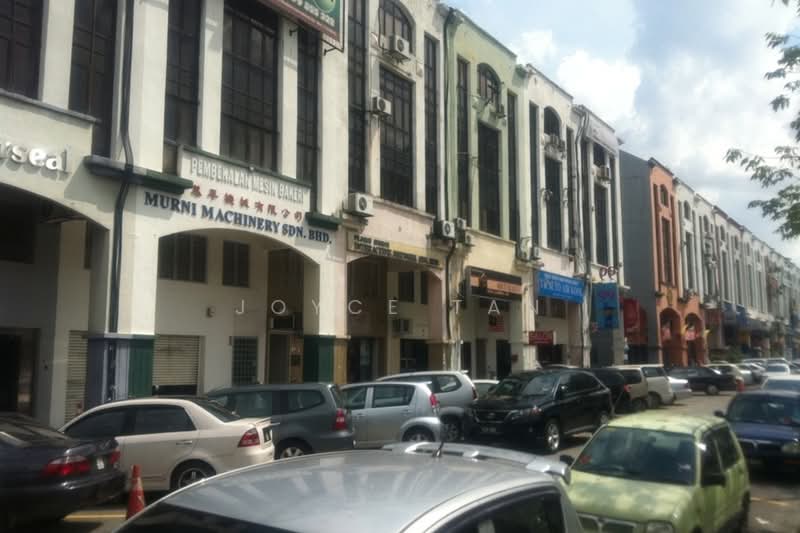 Shop / Office for Sale in Kuchai Lama (Kuala Lumpur) - Joyce Tan - Exterior - PropertyGuru.com.my