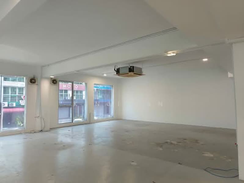 Shop for Sale in SS15 (Subang Jaya) - Kenji Tan - Interior - PropertyGuru.com.my