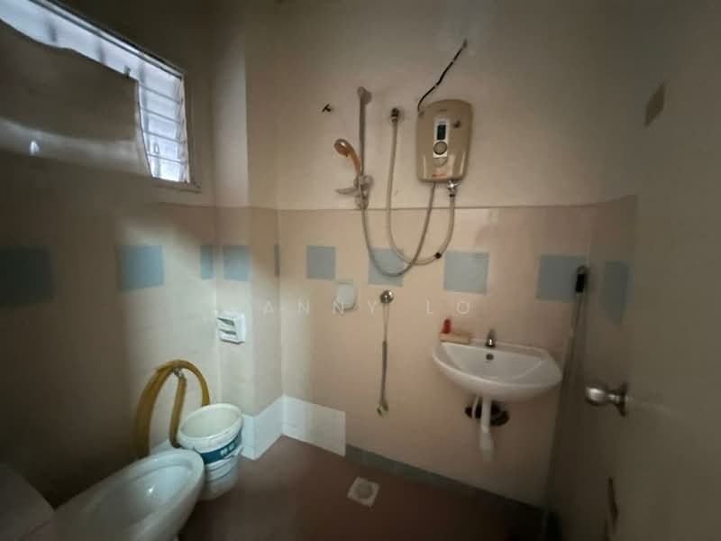 2-storey Terraced House for Sale in Mahkota Cheras (Cheras) - Danny Lo - Bathroom - PropertyGuru.com.my