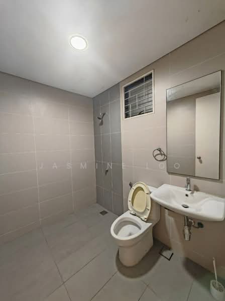 2.5-storey Terraced House for Sale in D'alpinia (Puchong) - Jasmine Loo - Bathroom - PropertyGuru.com.my