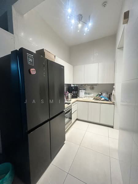 2.5-storey Terraced House for Sale in D'alpinia (Puchong) - Jasmine Loo - Kitchen - PropertyGuru.com.my