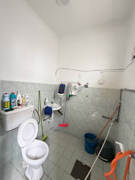 Rumah Teres 2 Tingkat untuk Dijual di Taman Mutiara Rini (Skudai) - Jason Sim - Bathroom - PropertyGuru.com.my