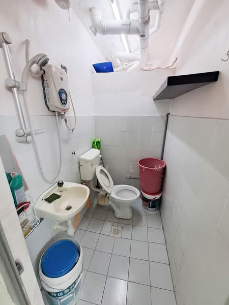 Flat for Sale at Rumah Pangsa Saga (Saga Suria) - Remy Lim - Bathroom - PropertyGuru.com.my