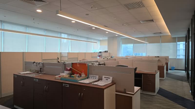 Pejabat untuk Disewa di Damansara Heights (Kuala Lumpur) - Lyn . - Common Workspace Area - PropertyGuru.com.my