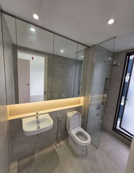 Servis Apartment untuk Dijual di Jendela Residences - Justin Voon - Bathroom - PropertyGuru.com.my