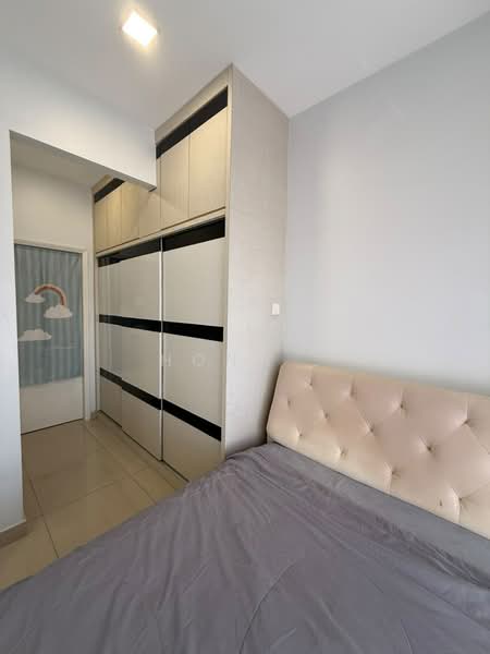 Condominium for Sale at Skycube - Hong . - Bedroom - PropertyGuru.com.my