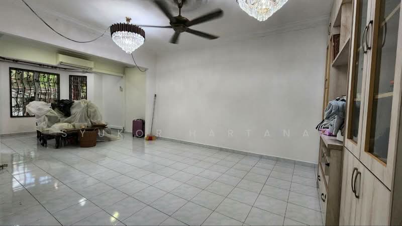 Rumah Teres 2 Tingkat untuk Dijual di Seksyen 19 (Shah Alam) - Syukor Hartanah - Living Room - PropertyGuru.com.my