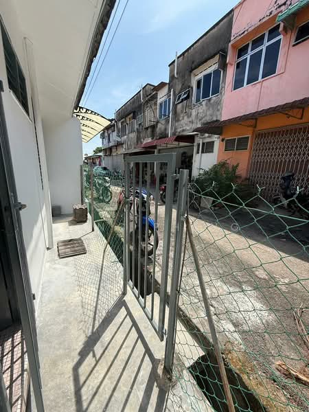 Rumah Teres 1 Tingkat untuk Dijual di Duyong (Melaka) - Vinc Pheng - Exterior - PropertyGuru.com.my