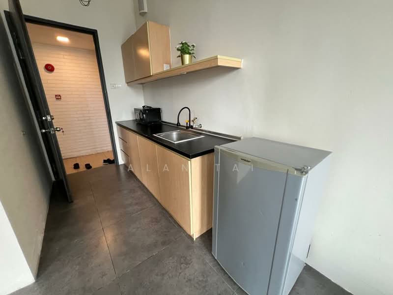 Service Residence for Rent at Empire Damansara - Alan Tai - Kitchen - PropertyGuru.com.my