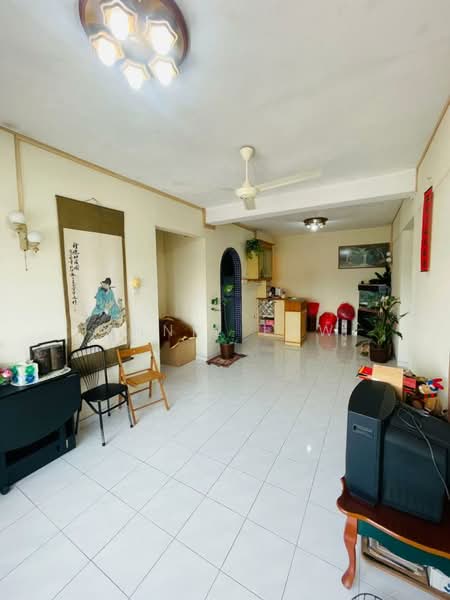 Pangsapuri untuk Dijual di Daya View - Annie Low - Living Room - PropertyGuru.com.my