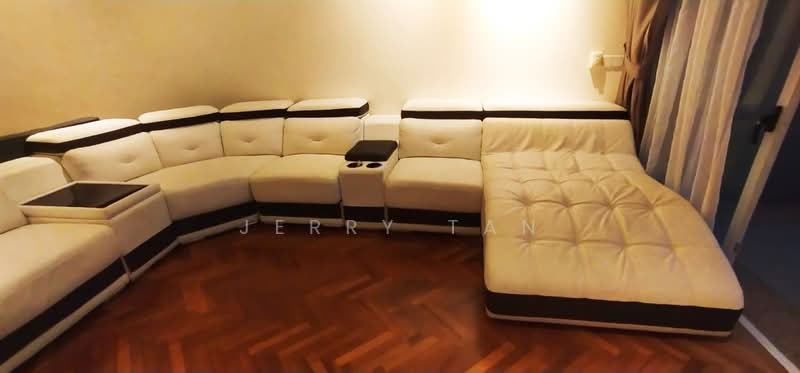 Kondominium untuk Disewa di Quayside Seafront Resort Condominiums - Jerry Tan - Living Room - PropertyGuru.com.my