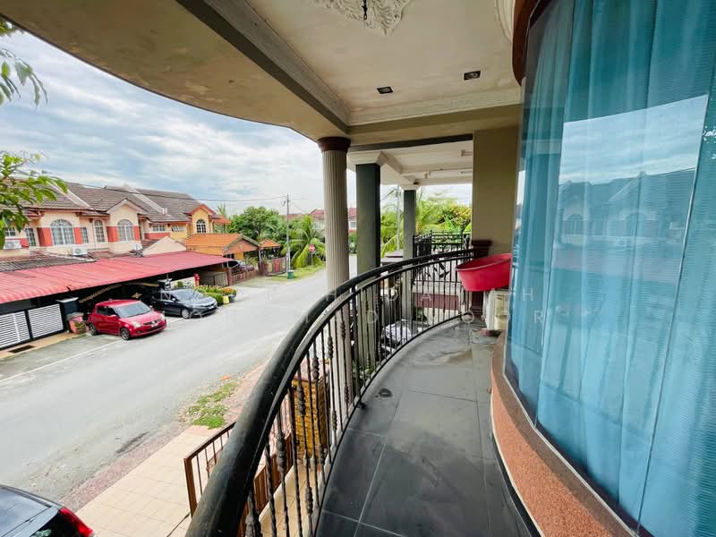 2-storey Terraced House for Sale in Puncak Alam (Selangor) - Noor Hidayah Mohamad Noor - Balcony - PropertyGuru.com.my