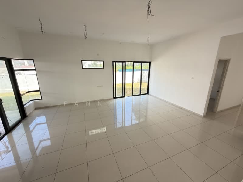 Rumah Banglo untuk Dijual di Bukit Jambul (Penang) - Fanny Wong - Living Room - PropertyGuru.com.my