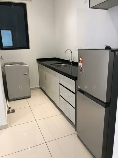 Servis Apartment untuk Disewa di Kenwingston Skylofts - Oscar Phang - Kitchen - PropertyGuru.com.my
