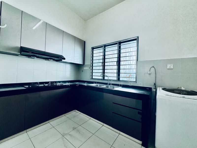 2-storey Terraced House for Sale in Setia Indah (Setia Alam) - Jansen Khoo - Kitchen - PropertyGuru.com.my