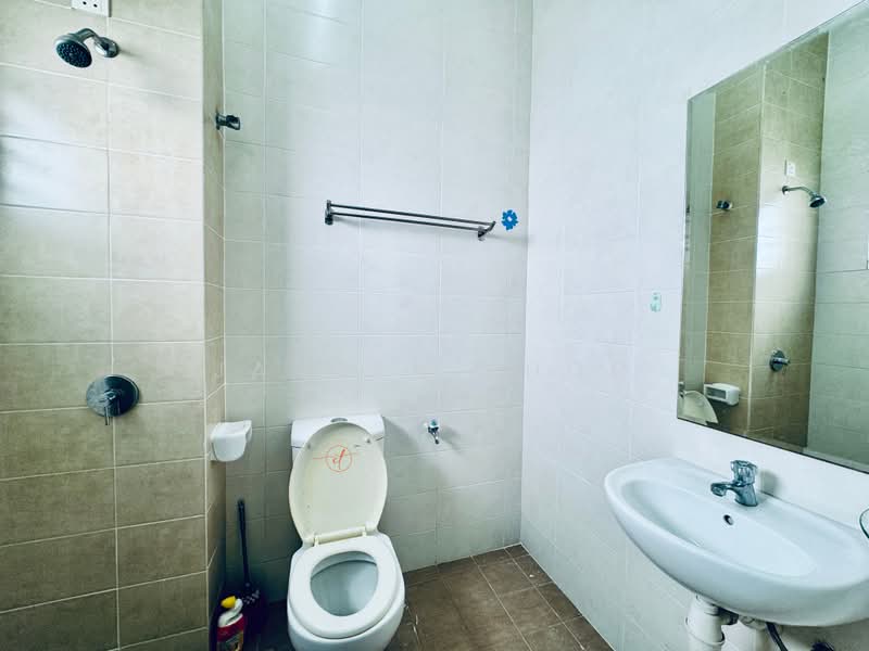 2-storey Terraced House for Sale in Setia Indah (Setia Alam) - Jansen Khoo - Bathroom - PropertyGuru.com.my
