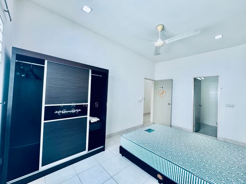 2-storey Terraced House for Sale in Setia Indah (Setia Alam) - Jansen Khoo - Bedroom - PropertyGuru.com.my