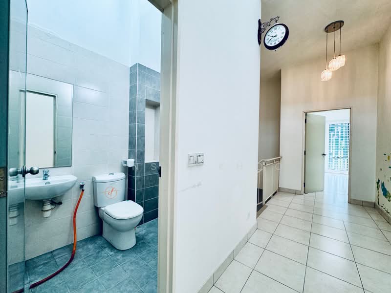 2-storey Terraced House for Sale in Setia Indah (Setia Alam) - Jansen Khoo - Bathroom - PropertyGuru.com.my
