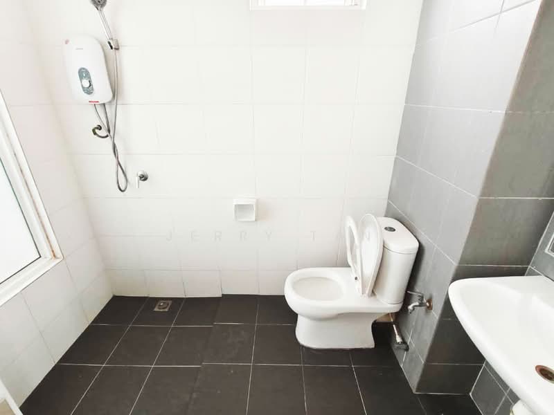 Kondominium untuk Disewa di SummerSkye Residences - Jerry Tan - Bathroom - PropertyGuru.com.my