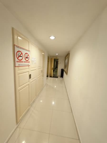 Servis Apartment untuk Dijual di Fahrenheit 88 (KL Plaza Suites) - Candy Soon - Corridor - PropertyGuru.com.my