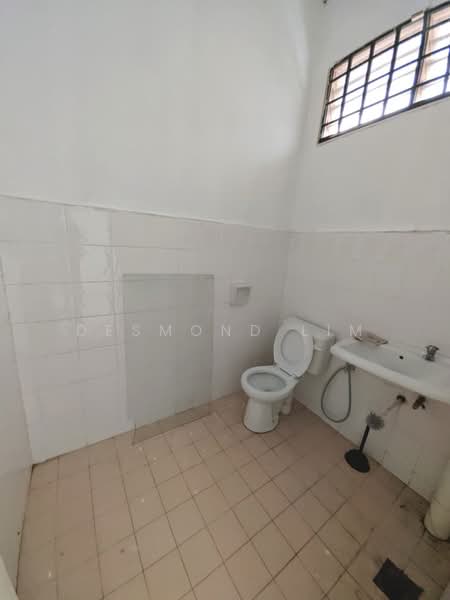 Rumah Teres 2-Tingkat untuk Dijual di Ulu Tiram (Johor) - Desmond Lim - Bathroom - PropertyGuru.com.my