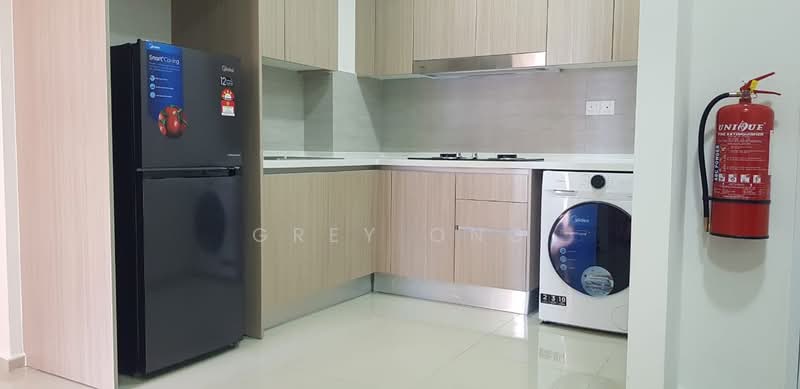 Servis Apartment untuk Disewa di Gravit8, Klang - Grey Ong - Kitchen - PropertyGuru.com.my