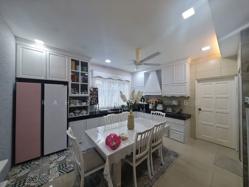 1-storey Terraced House for Sale in Taman Laksamana (Kota Tinggi) - Rahizan Bin Abd Rahim - Kitchen - PropertyGuru.com.my