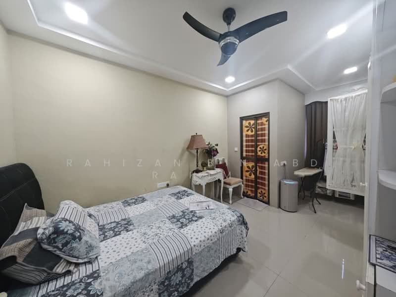 1-storey Terraced House for Sale in Taman Laksamana (Kota Tinggi) - Rahizan Bin Abd Rahim - Bedroom - PropertyGuru.com.my