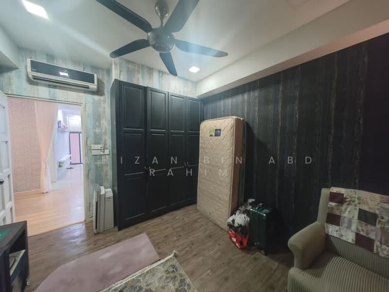 1-storey Terraced House for Sale in Taman Laksamana (Kota Tinggi) - Rahizan Bin Abd Rahim - Bedroom - PropertyGuru.com.my
