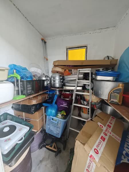 1-storey Terraced House for Sale in Taman Laksamana (Kota Tinggi) - Rahizan Bin Abd Rahim - Interior - PropertyGuru.com.my