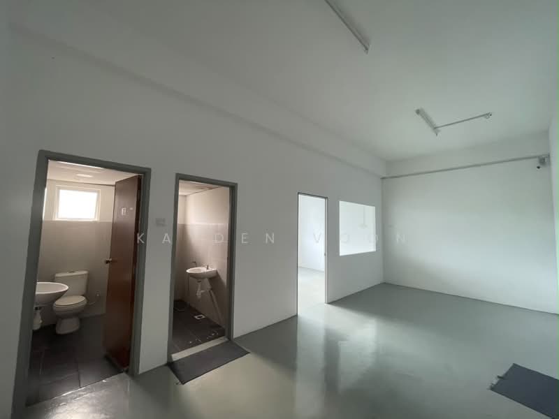 Shop for Rent in Austin (Johor Bahru) - Kayden Voon - Bathroom - PropertyGuru.com.my