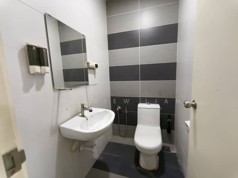 Rumah Teres 3 Tingkat untuk Dijual di Taman Mount Austin (Tebrau) - Kho Siew Lian - PropertyGuru.com.my