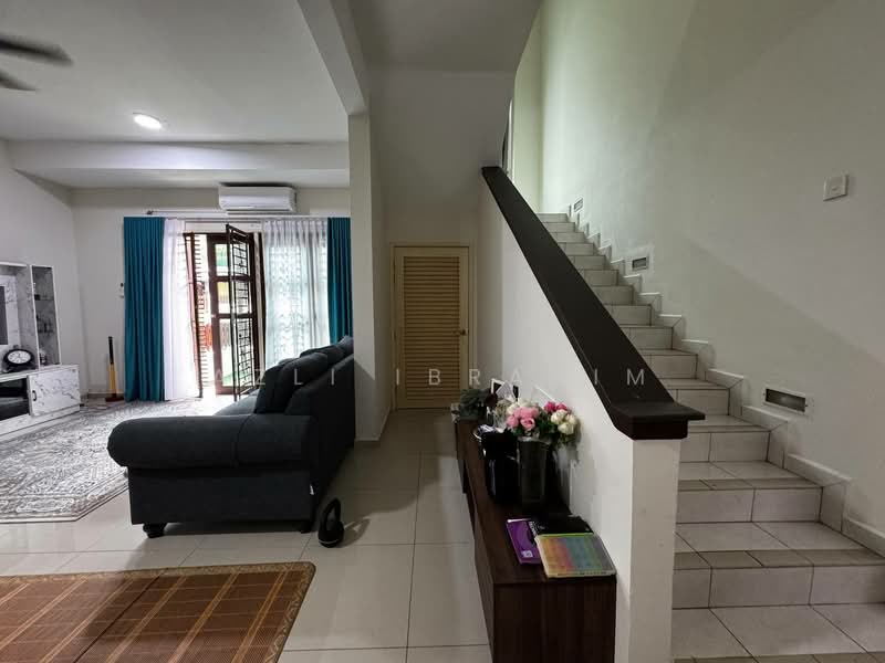 Townhouse for Sale in Bandar Tun Hussein Onn (Cheras) - Azli Ibrahim - Living Room - PropertyGuru.com.my