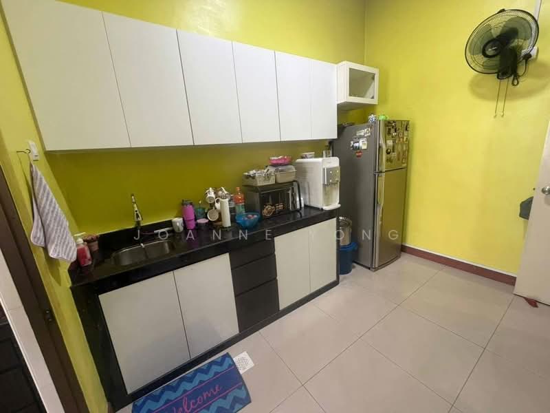 2-storey Terraced House for Sale in Johor Bahru (Johor) - Joanne Yong - Kitchen - PropertyGuru.com.my