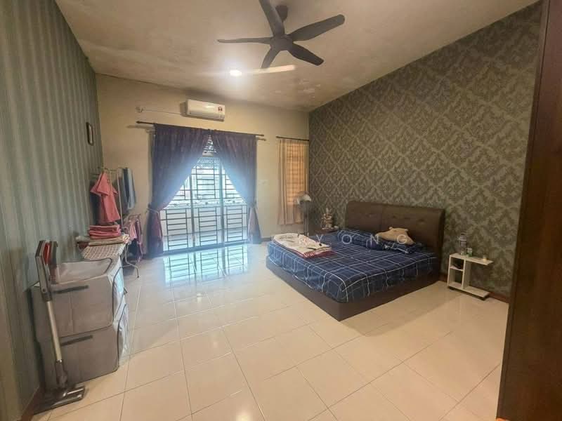 2-storey Terraced House for Sale in Johor Bahru (Johor) - Joanne Yong - Bedroom - PropertyGuru.com.my