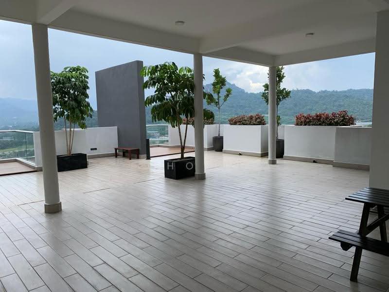 Kediaman Servis untuk Dijual di Ayuman Suites - Echo Ng - Balcony - PropertyGuru.com.my