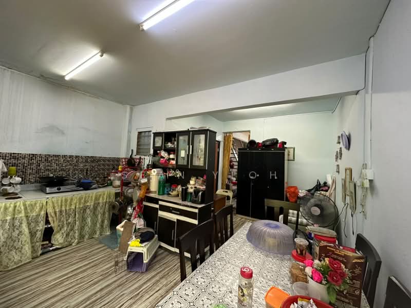 Rumah Teres 2 Tingkat untuk Dijual di Taman Puteri Wangsa (Ulu Tiram) - Sean Yeoh - Kitchen - PropertyGuru.com.my
