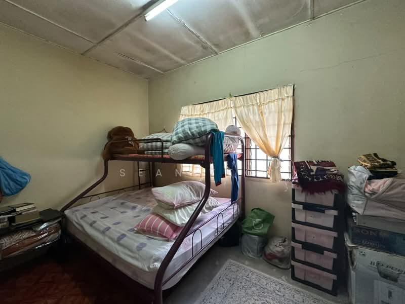 Rumah Teres 2 Tingkat untuk Dijual di Taman Puteri Wangsa (Ulu Tiram) - Sean Yeoh - Bedroom - PropertyGuru.com.my