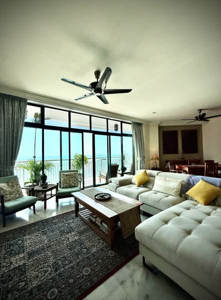 Condominium for Sale at Sri Golden Bay Condominium - Susan Chia - Living Room - PropertyGuru.com.my