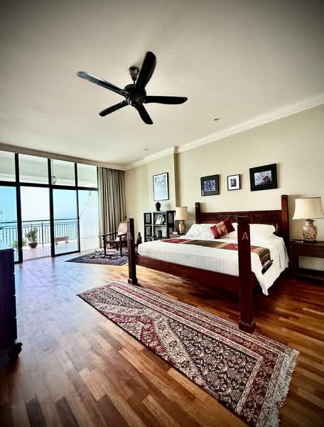 Condominium for Sale at Sri Golden Bay Condominium - Susan Chia - Bedroom - PropertyGuru.com.my