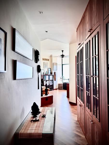 Condominium for Sale at Sri Golden Bay Condominium - Susan Chia - Corridor - PropertyGuru.com.my