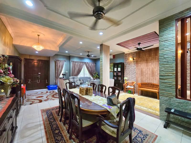 Rumah Teres 2 Tingkat untuk Dijual di Bukit Jelutong (Shah Alam) - Zulhilmi Zakaria - Dining Room - PropertyGuru.com.my